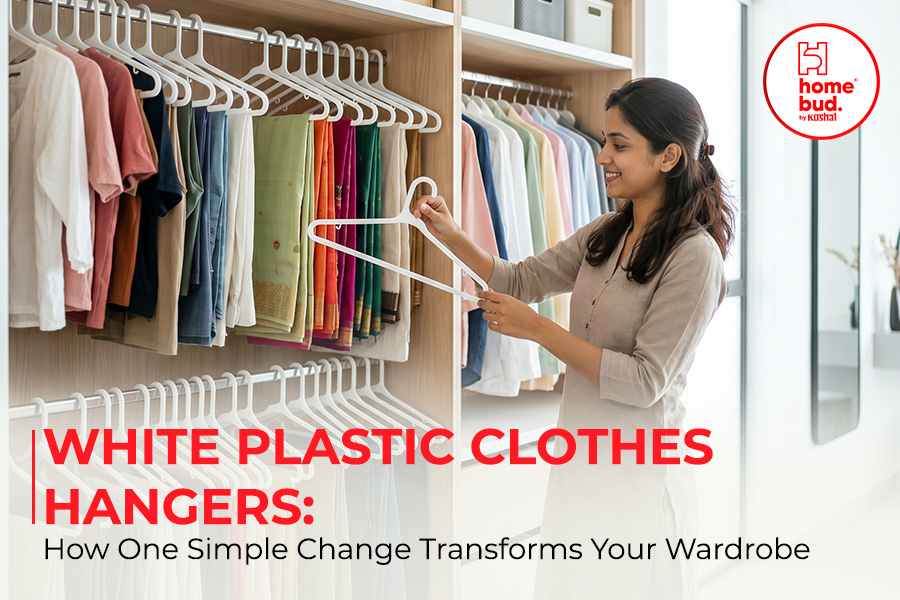 White Plastic Clothes Hangers, .jpg